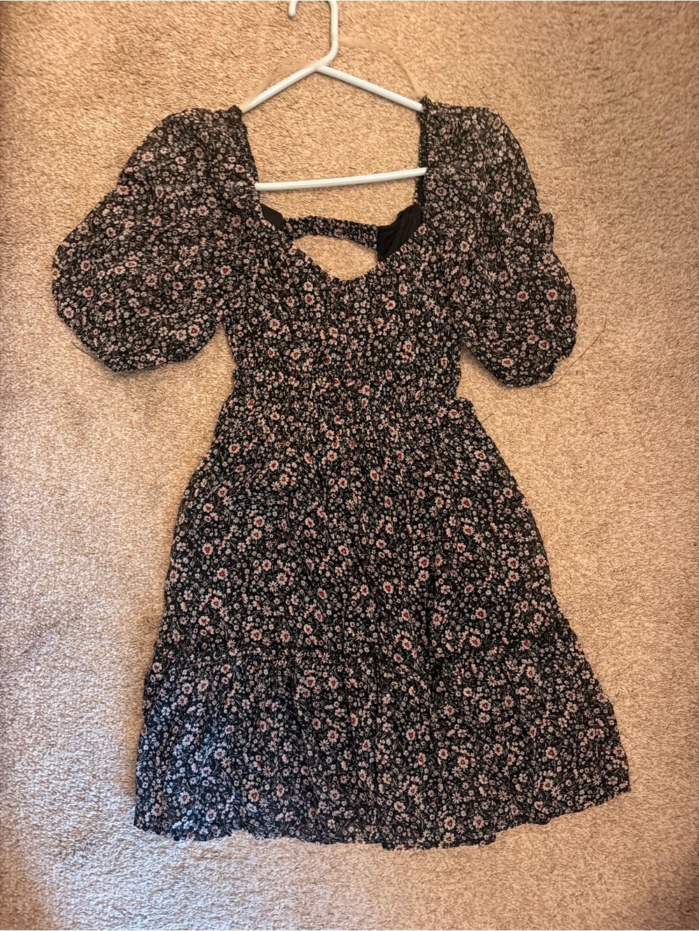 Black Floral Puff-Sleeve Smocked Mini Dress - Black with Pink Floral